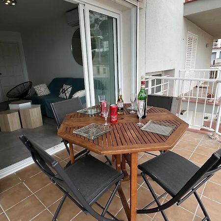 Apartamento Tres Habitaciones Con Vistas Al Mar En Roses Exterior foto